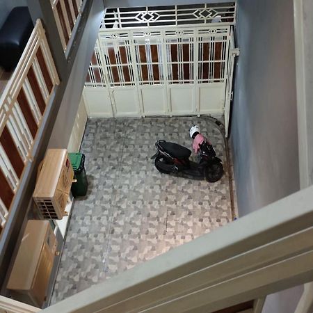 סוראבאיה Oyo 91209 Arjuna Residence Syariah Sby מראה חיצוני תמונה
