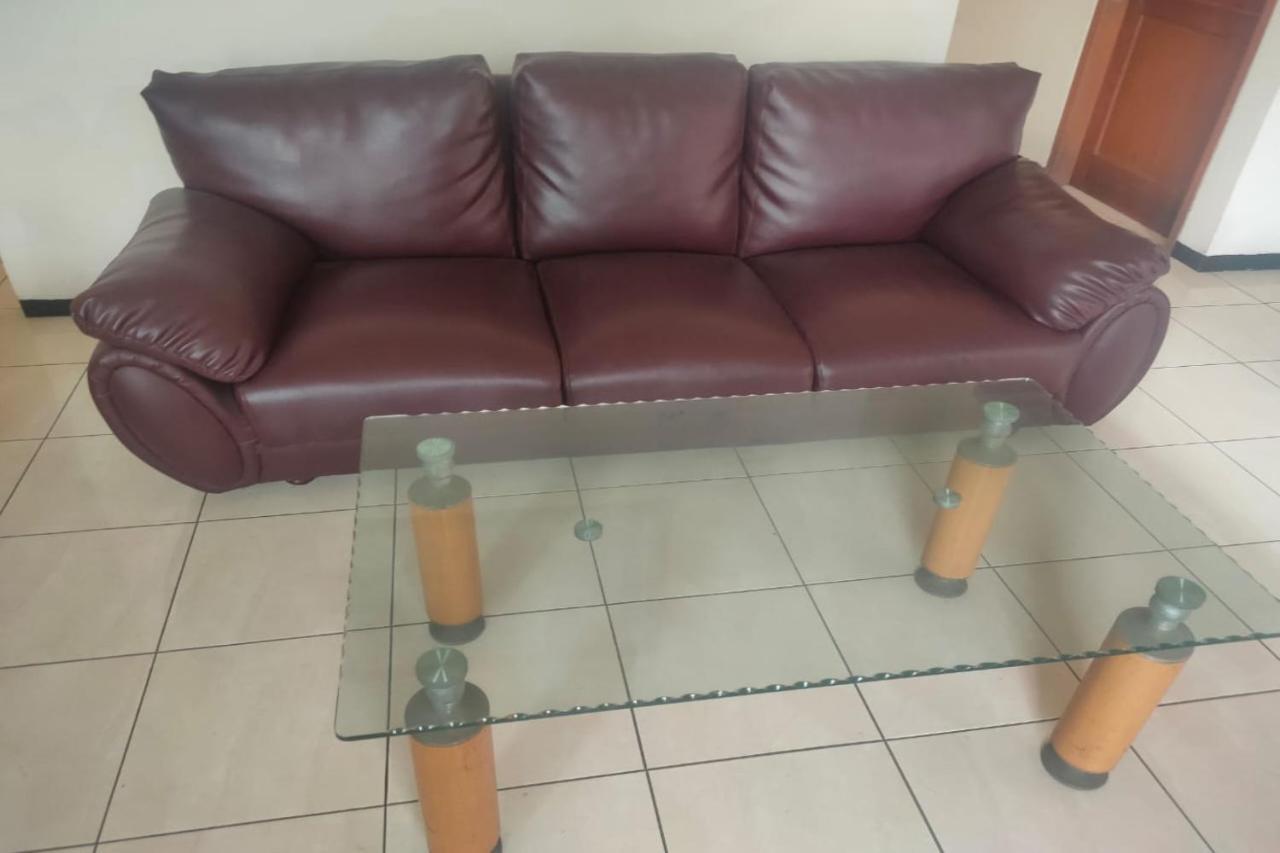 סוראבאיה Oyo 91209 Arjuna Residence Syariah Sby מראה חיצוני תמונה